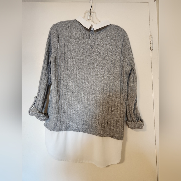 Lightweight sweater/shirt - Picture 2 of 3